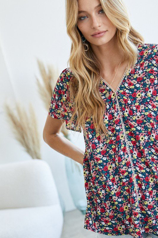 Floral Printed V-Neck Short Sleeve Top