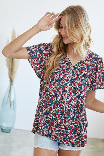 Floral Printed V-Neck Short Sleeve Top