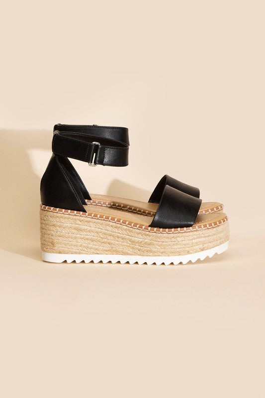 SANDALIAS PLATAFORMA TUCKIN-S