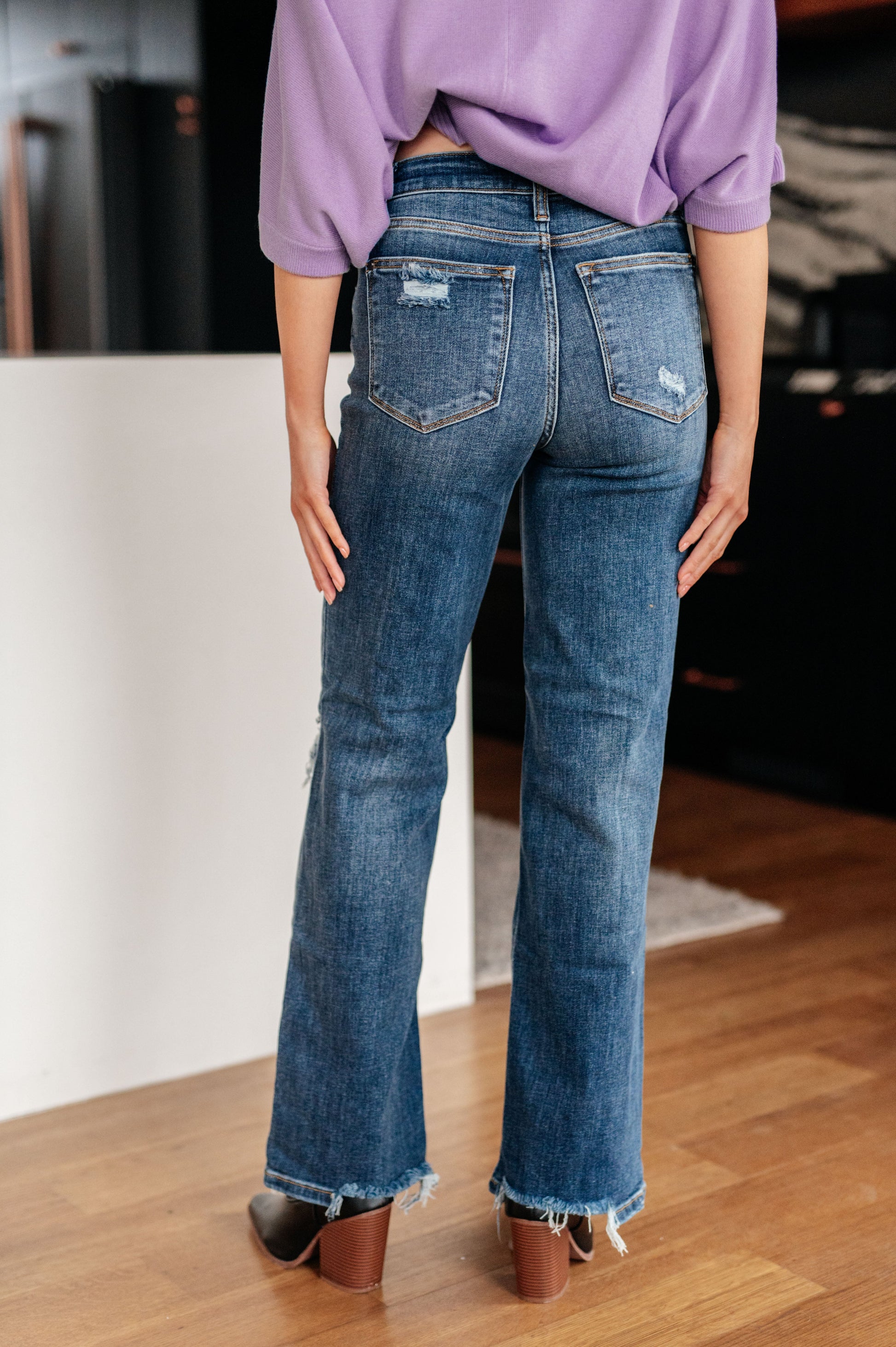 Rose High Rise 90's Straight Jeans in Dark Wash - Dahlia Boutique