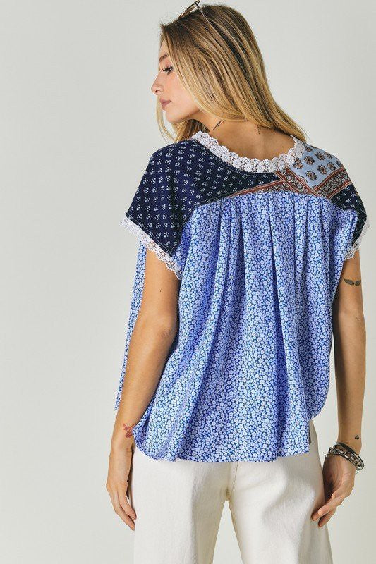 Printed Lace V-Neck Short Sleeve Loose Top