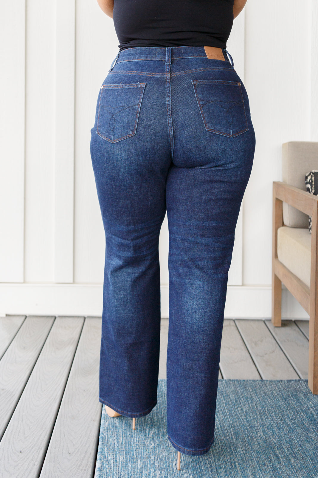 Arlo High Rise Button-Fly Straight Jeans - Dahlia Boutique