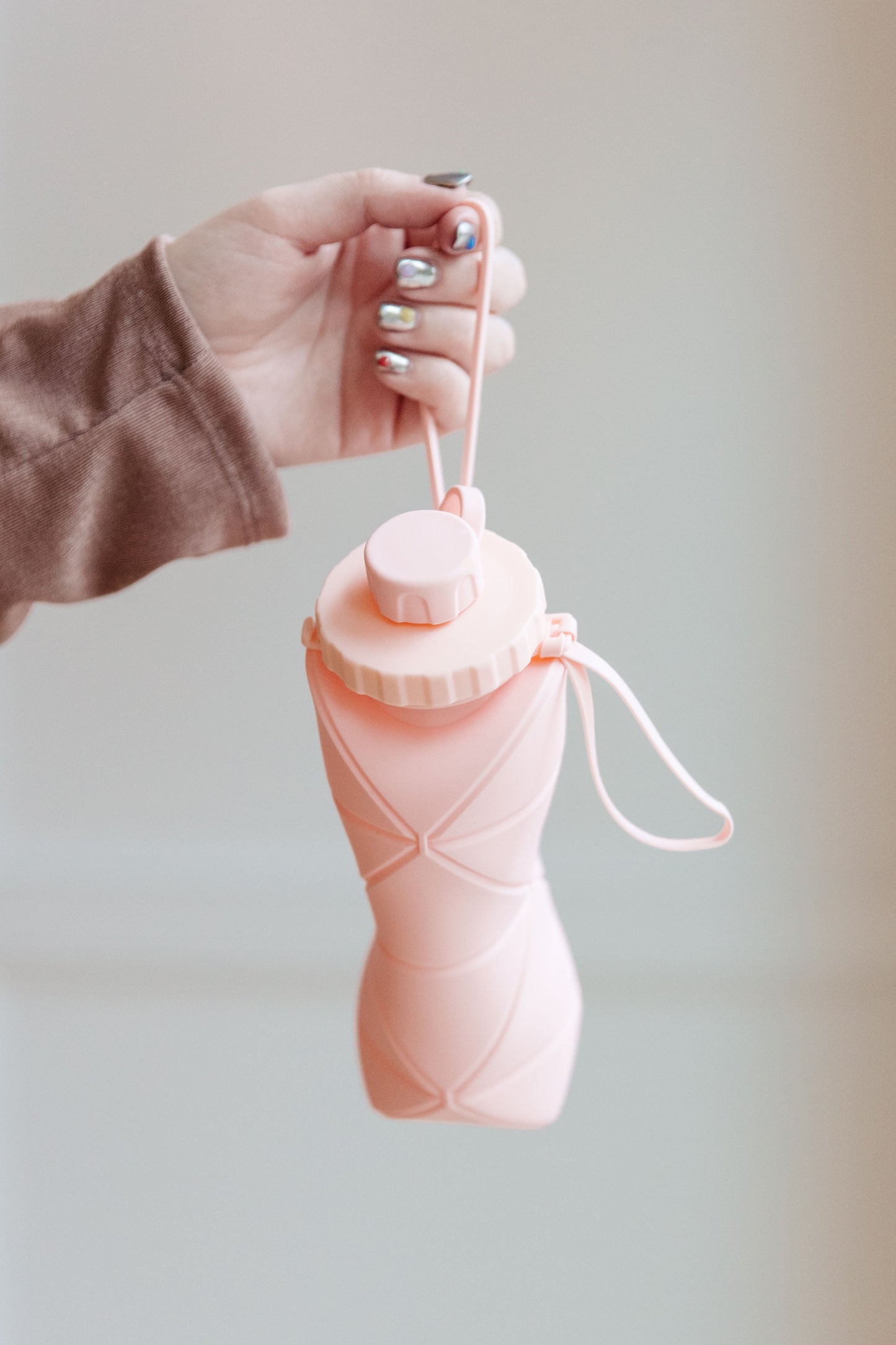 Collapsing Silicone Water Bottle in Diamond Pink - Dahlia Boutique