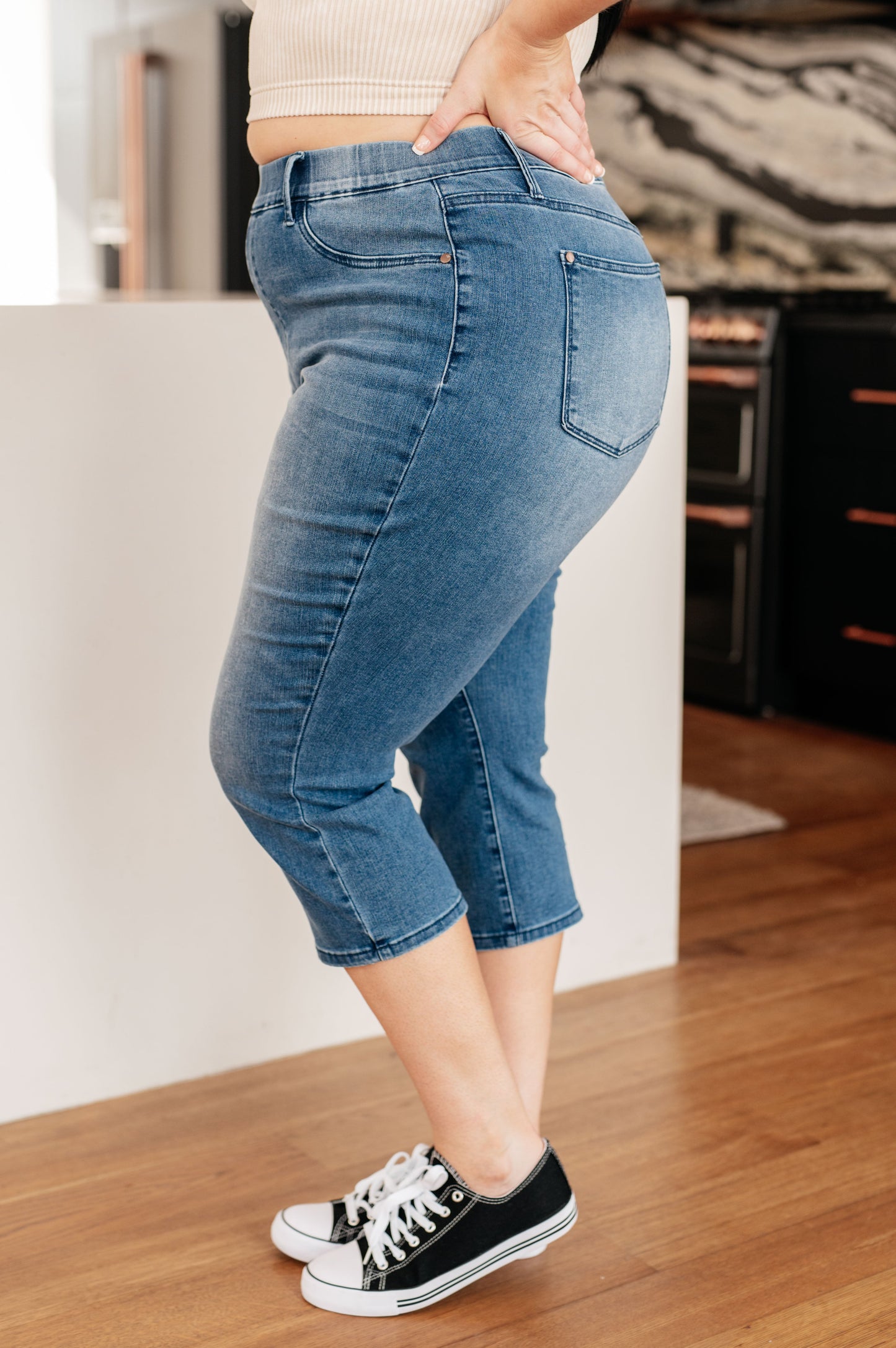 Emily High Rise Cool Denim Pull On Capri Jeans - Dahlia Boutique