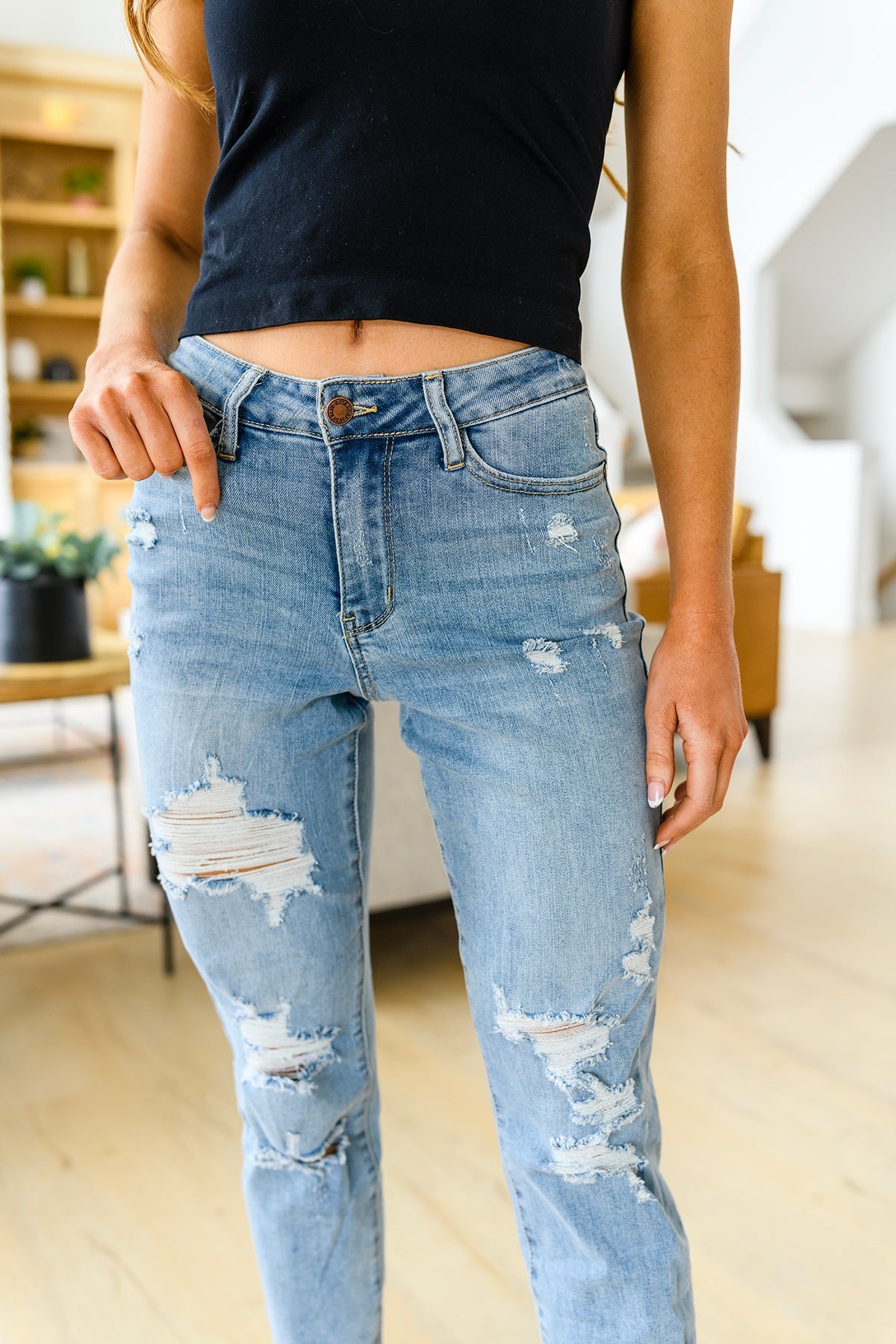 Florence High Waist Destroyed Boyfriend Jeans - Dahlia Boutique