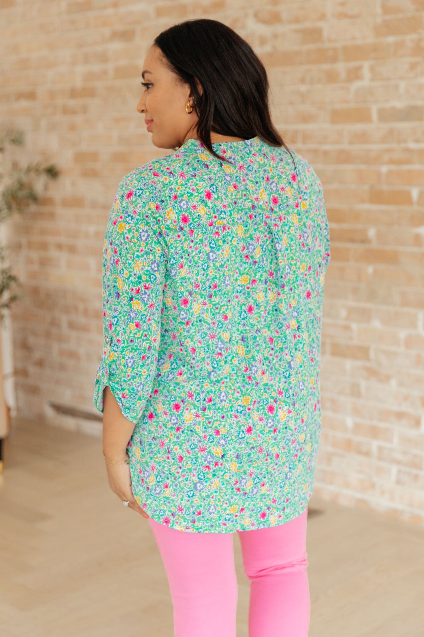 Lizzy Top in Emerald Floral - Dahlia Boutique