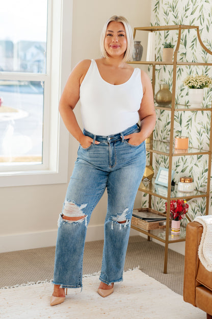 Rose High Rise 90's Straight Jeans in Light Wash - Dahlia Boutique