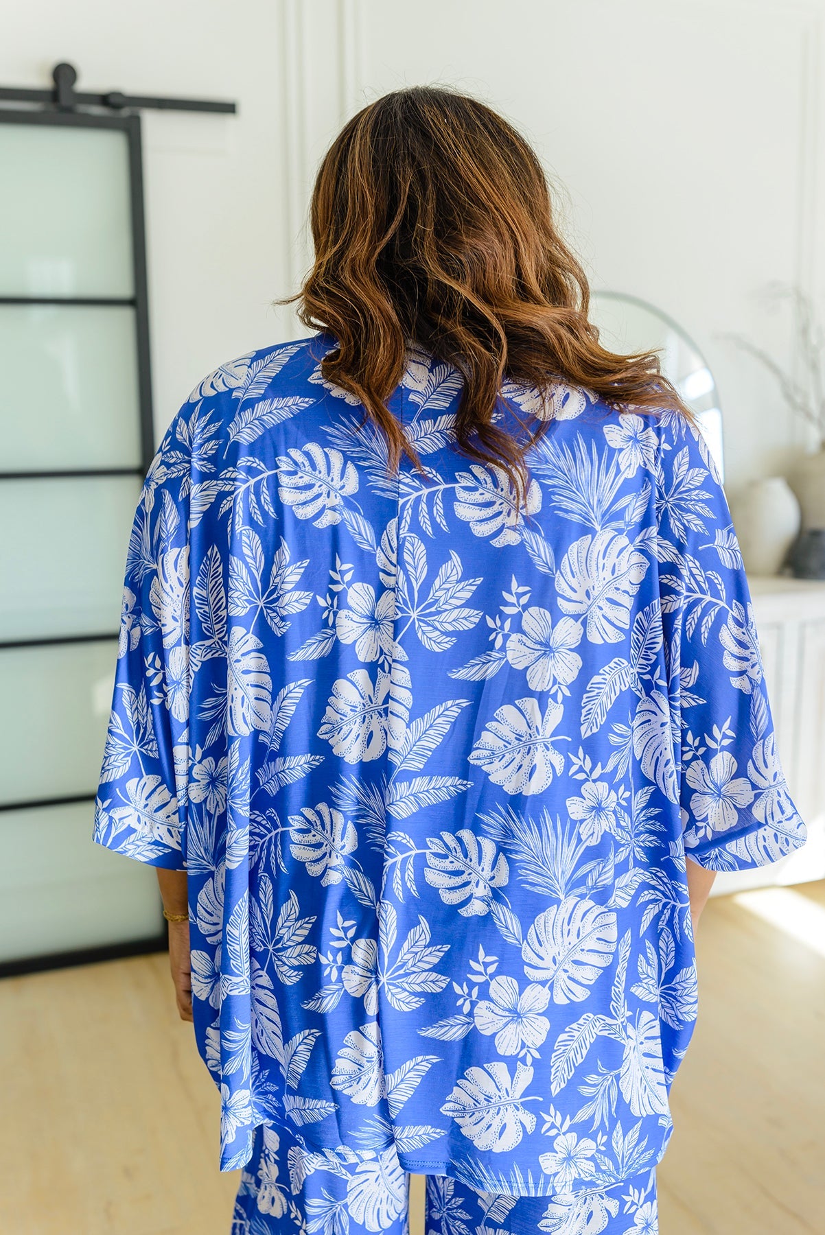 Tropical Stories Kimono - Dahlia Boutique