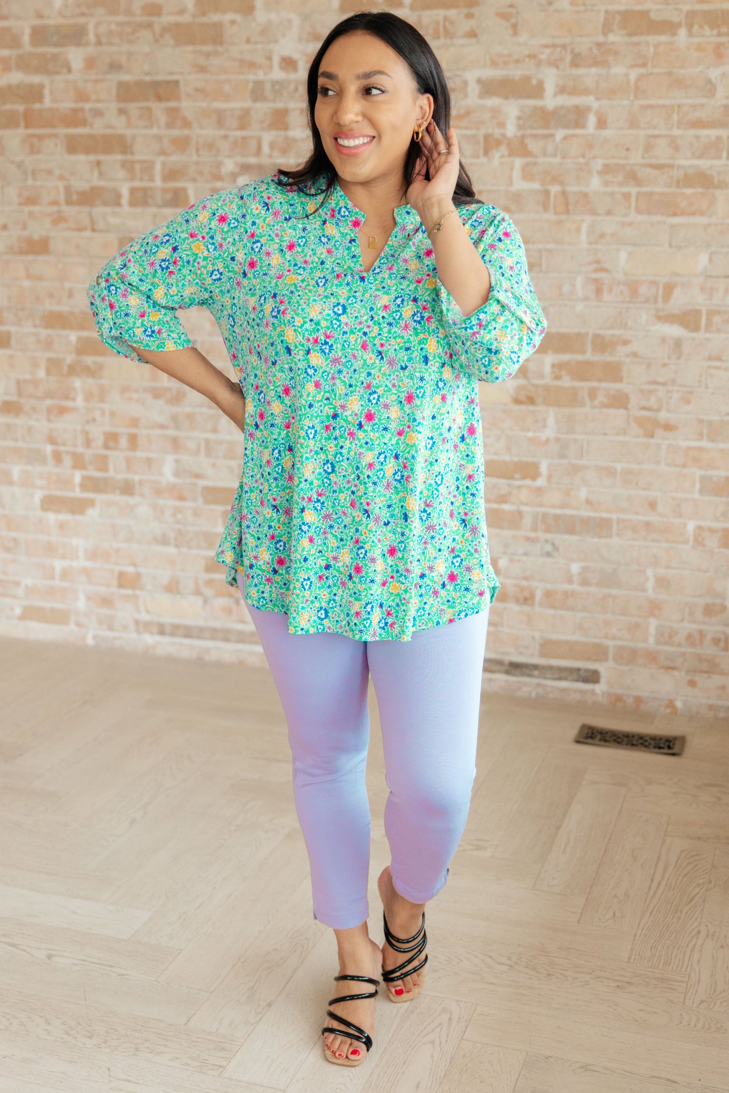 Lizzy Top in Emerald Floral - Dahlia Boutique